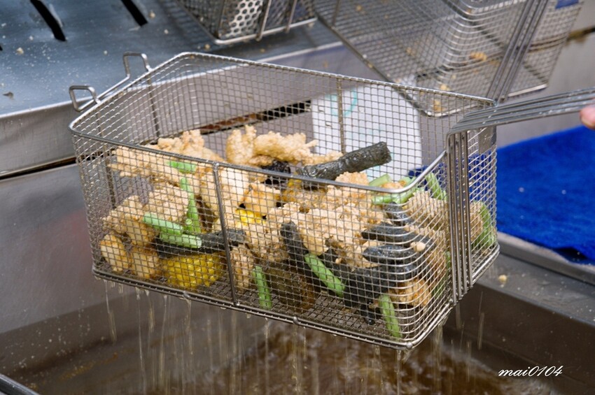 桃園美食｜炸綺來鹹酥雞桃園中正店～藝人張文綺創立的鹹酥雞從台