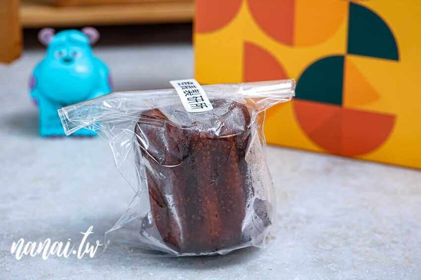 藏在田中第二市場,內行人都吃這家!一週營業五天,必買蛋黃酥、可麗露需,想吃建議預訂,避免太晚去完售,橙義製研所