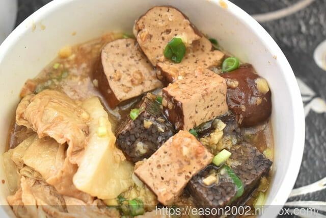 宜蘭路邊小吃推薦 | 蒜真蒜香豆干 獨門配方 蒜泥、香蔥給量超大氣 淡淡的蒜香、入味不死鹹 -  就是這樣。吃喝玩樂。愛漂亮部落格 - FashionGuide 華人時尚專業評鑑