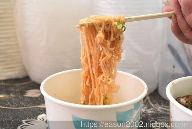 宜蘭路邊小吃推薦 | 蒜真蒜香豆干 獨門配方 蒜泥、香蔥給量超大氣 淡淡的蒜香、入味不死鹹 -  就是這樣。吃喝玩樂。愛漂亮部落格 - FashionGuide 華人時尚專業評鑑