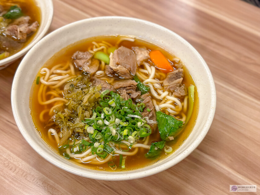 苗栗縣苑裡鎮美食、隱藏老宅的美味麵館,免費續加誘人辣醬!