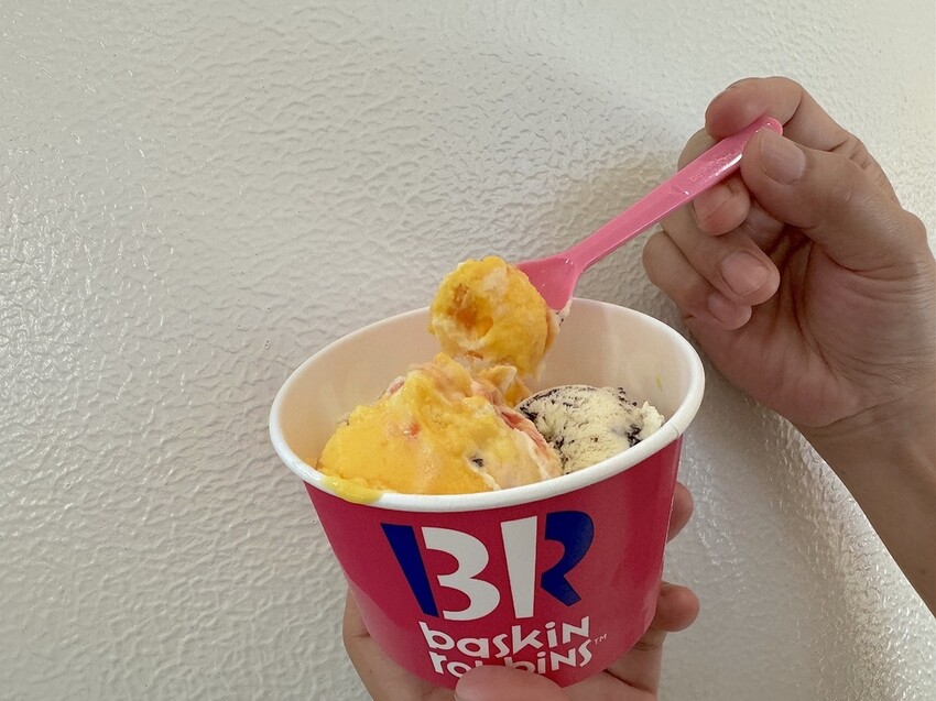 高雄市前鎮區吃。高雄美食｜前鎮區。「31冰淇淋 高雄SKM Park門市」30年前小高剛出社會最甜蜜的回憶，超過30種冰淇淋任