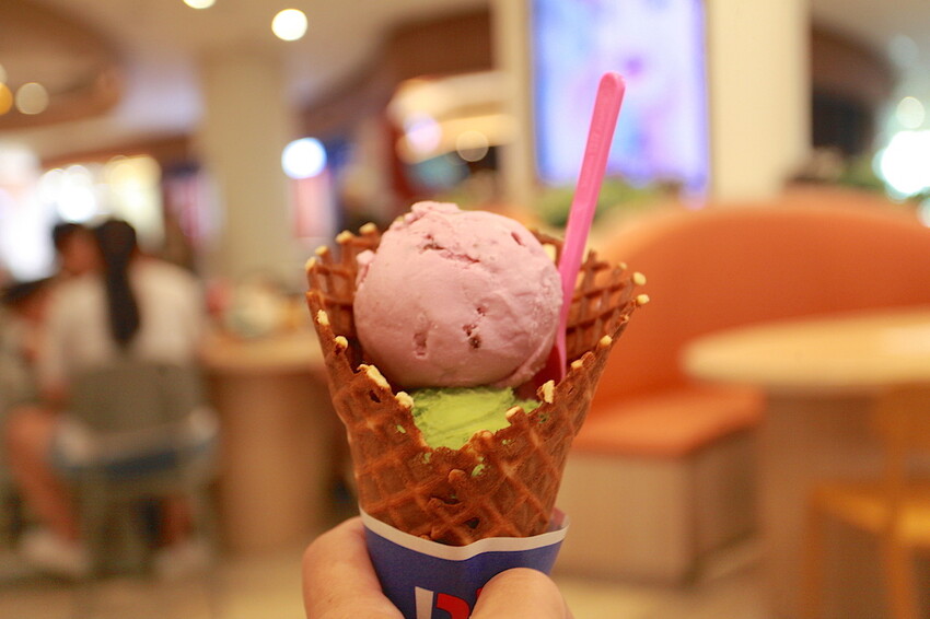 高雄市前鎮區吃。高雄美食｜前鎮區。「31冰淇淋 高雄SKM Park門市」30年前小高剛出社會最甜蜜的回憶，超過30種冰淇淋任