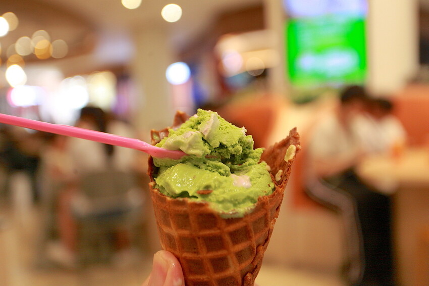 高雄市前鎮區吃。高雄美食｜前鎮區。「31冰淇淋 高雄SKM Park門市」30年前小高剛出社會最甜蜜的回憶，超過30種冰淇淋任