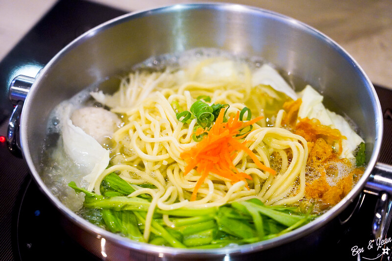 宜蘭縣員山鄉星之鍋》午餐限定現煮海鮮鍋,宜蘭鮮甜海味與得獎名店-富哥南方澳飛虎魚丸的完美結合