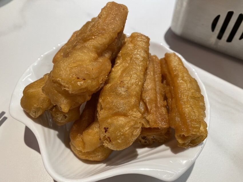 台北市松山區【美食】輝葉大佬酸菜魚慶城店｜酸中帶辣超下飯～趕緊來吃！