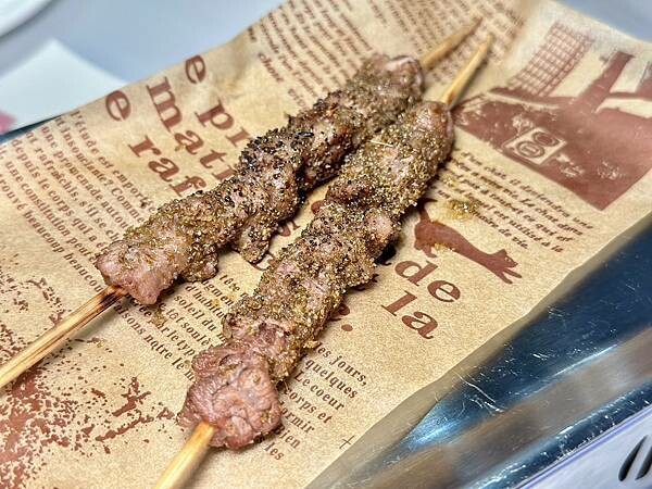 台北市松山區[松山區美食] 輝葉大佬酸菜魚慶城店 首創奶香酸菜魚溫和酸爽香辣 #南京復興站美食 慶城街1號 @蛋寶趴趴go