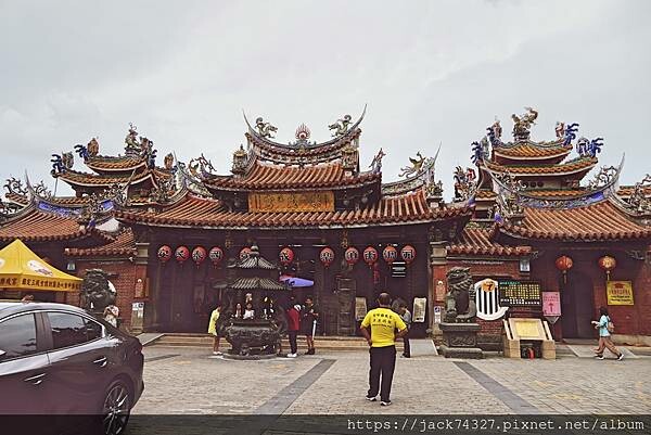 {台中美食}樂成燒/台中樂成宮美食，新鮮牛奶麵包與義式吉朵拉