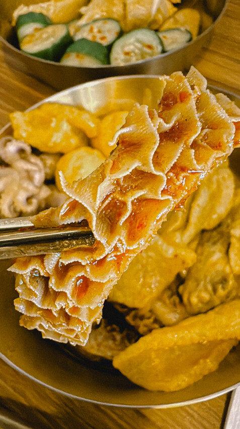 高雄市鼓山區鼓山美食 – 漩渦 MESS UP x 探索雲南米線與港點小菜 | 文青與美食的融合