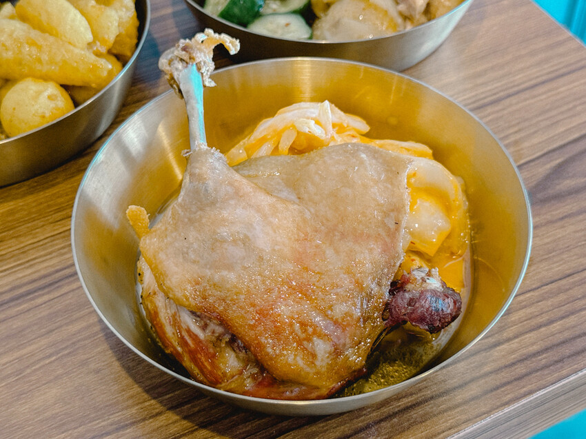 高雄市鼓山區鼓山美食 – 漩渦 MESS UP x 探索雲南米線與港點小菜 | 文青與美食的融合