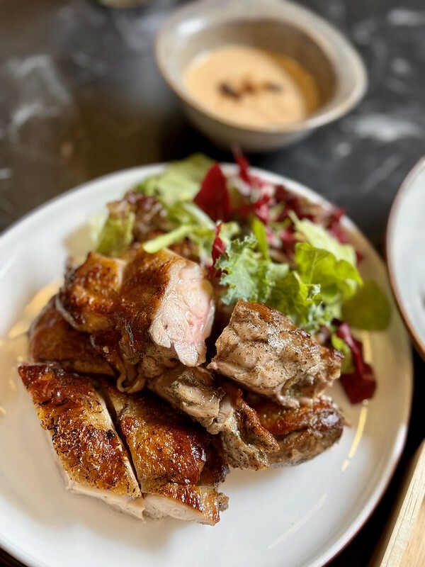 南投縣草屯鎮南投縣｜草屯鎮｜工藝行旅｜巢墩諸米餐桌計畫在文青小店「仕合廖家手作御食」完美呈現。（南投文青店/草屯