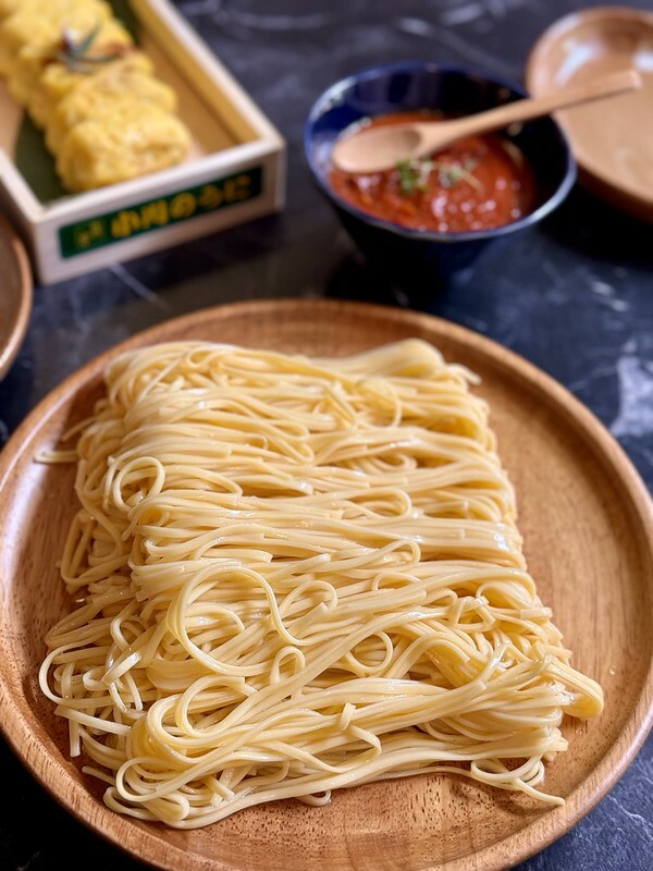 南投縣草屯鎮南投縣｜草屯鎮｜工藝行旅｜巢墩諸米餐桌計畫在文青小店「仕合廖家手作御食」完美呈現。（南投文青店/草屯