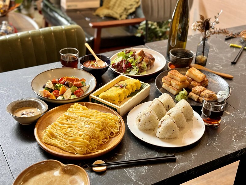 南投縣草屯鎮南投縣｜草屯鎮｜工藝行旅｜巢墩諸米餐桌計畫在文青小店「仕合廖家手作御食」完美呈現。（南投文青店/草屯