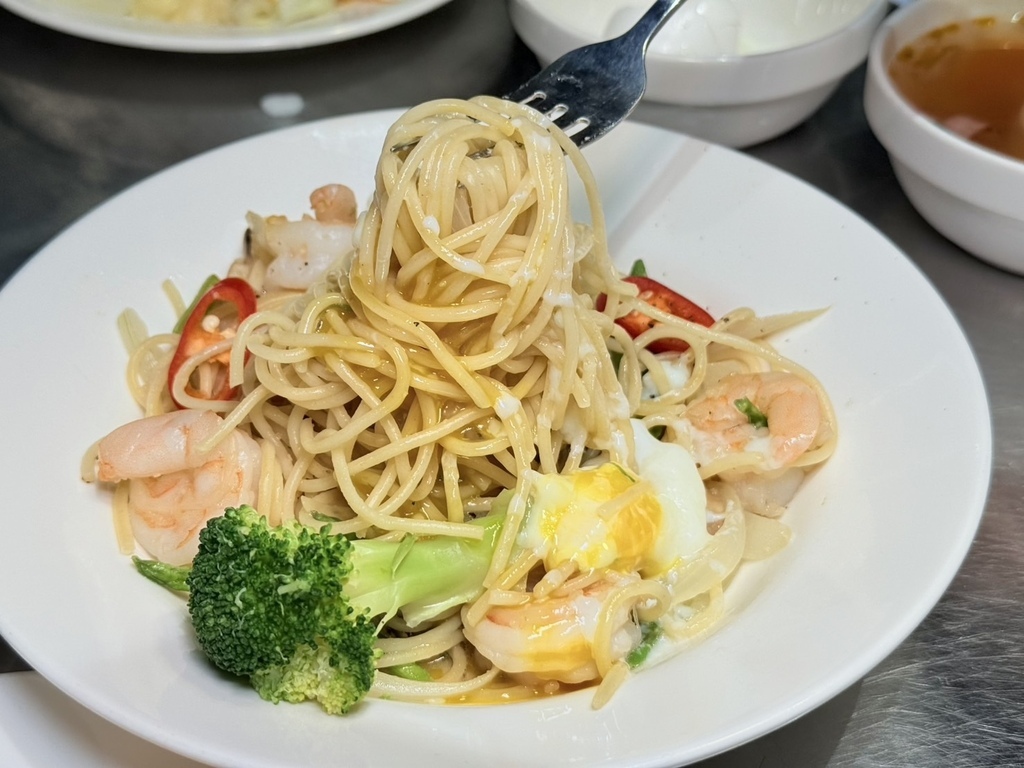 台北天母巷弄驚喜！東京家庭義大利麵讓你吃飽飽，日義韓泰混搭風任選！