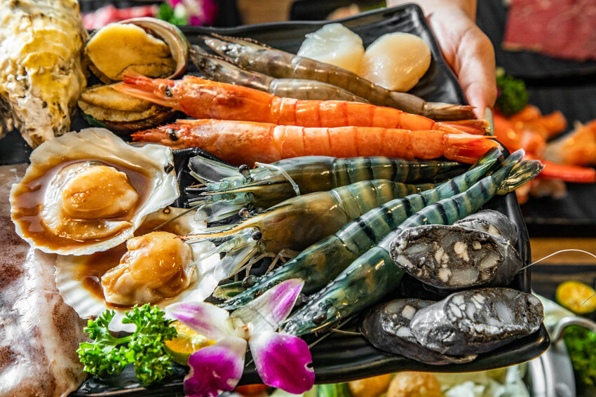 桃園千兵衛燒肉|帝王蟹燒烤吃到飽最低價,全台最狂吃到飽。