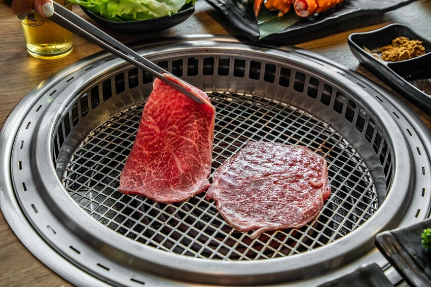 桃園千兵衛燒肉|帝王蟹燒烤吃到飽最低價,全台最狂吃到飽。