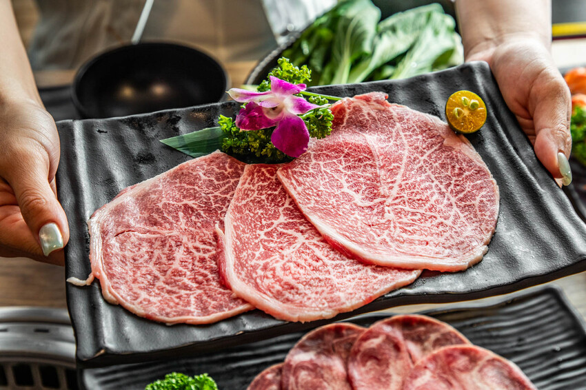 桃園千兵衛燒肉|帝王蟹燒烤吃到飽最低價,全台最狂吃到飽。