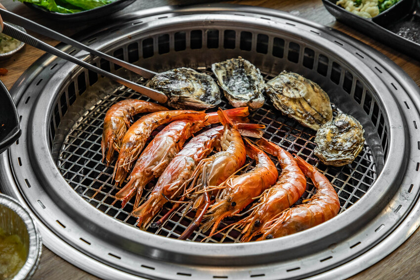 桃園千兵衛燒肉|帝王蟹燒烤吃到飽最低價,全台最狂吃到飽。