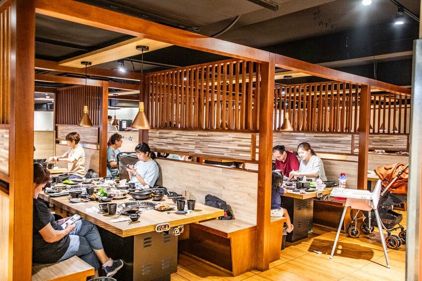 桃園千兵衛燒肉|帝王蟹燒烤吃到飽最低價,全台最狂吃到飽。