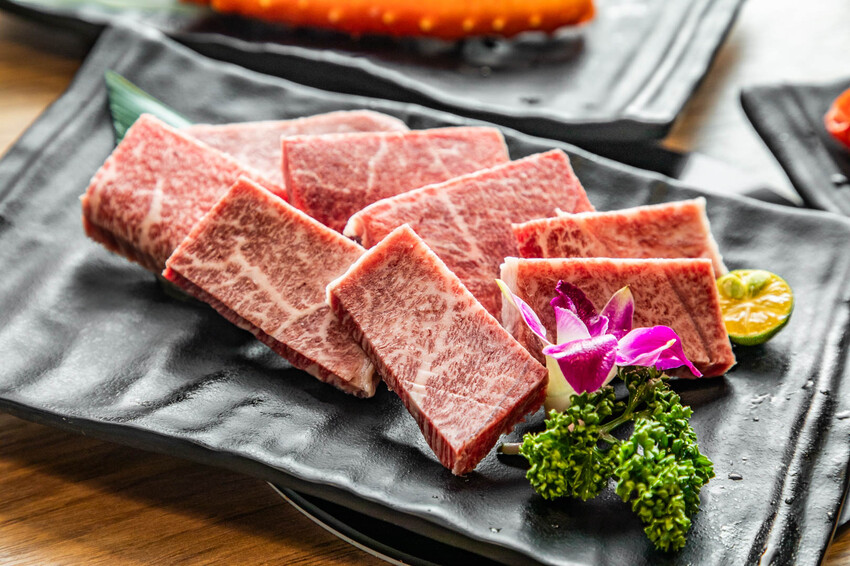 桃園千兵衛燒肉|帝王蟹燒烤吃到飽最低價,全台最狂吃到飽。