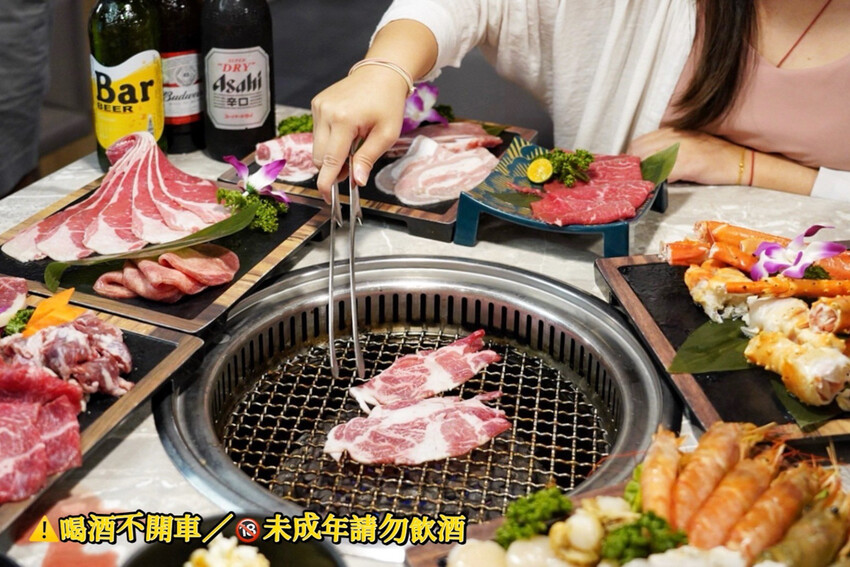 698元燒肉吃到飽!哈根達斯隨你吃! 夏季限定“帝王鱈場蟹”吃到飽好狂~日北A5和牛金磚超讚