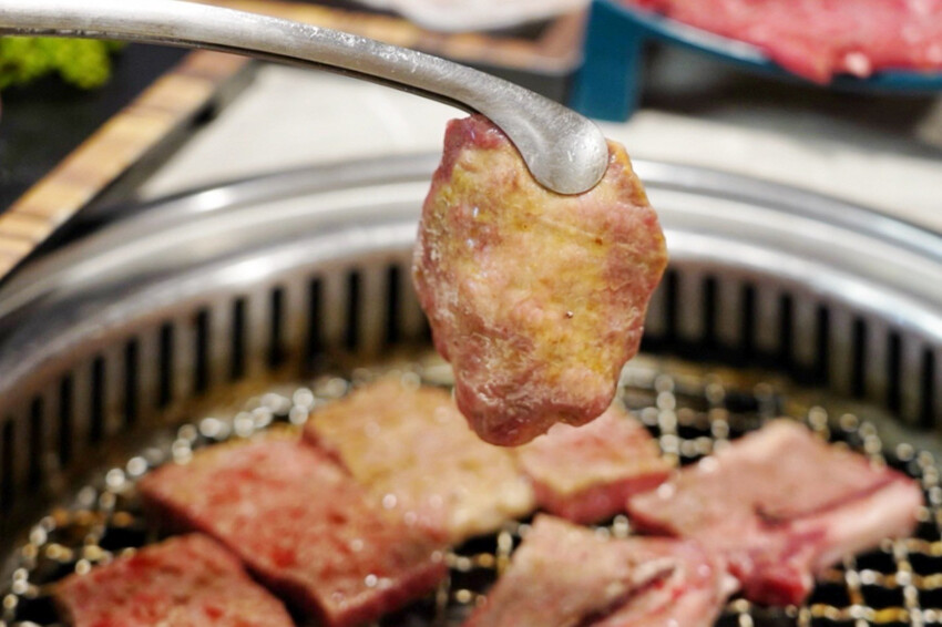 698元燒肉吃到飽!哈根達斯隨你吃! 夏季限定“帝王鱈場蟹”吃到飽好狂~日北A5和牛金磚超讚