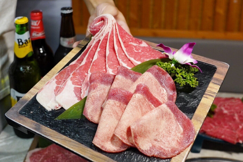 698元燒肉吃到飽!哈根達斯隨你吃! 夏季限定“帝王鱈場蟹”吃到飽好狂~日北A5和牛金磚超讚