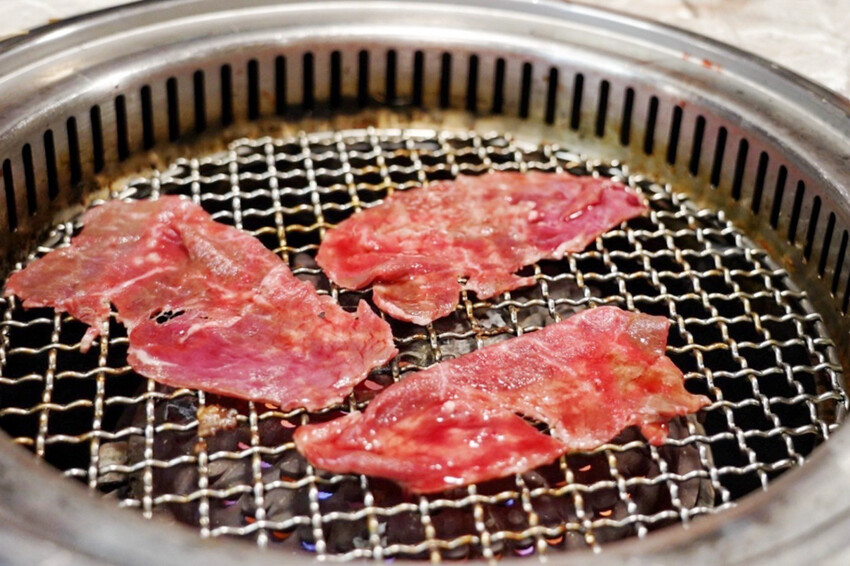 698元燒肉吃到飽!哈根達斯隨你吃! 夏季限定“帝王鱈場蟹”吃到飽好狂~日北A5和牛金磚超讚