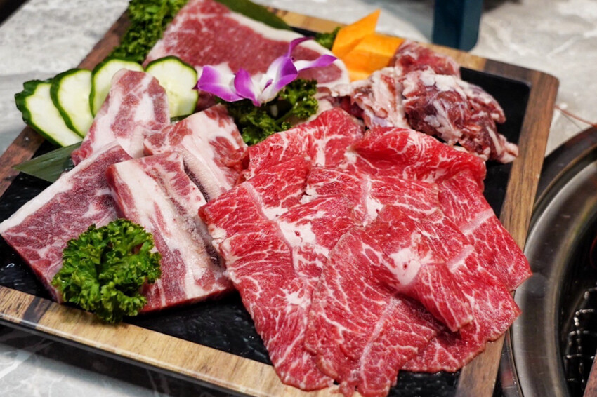 698元燒肉吃到飽!哈根達斯隨你吃! 夏季限定“帝王鱈場蟹”吃到飽好狂~日北A5和牛金磚超讚