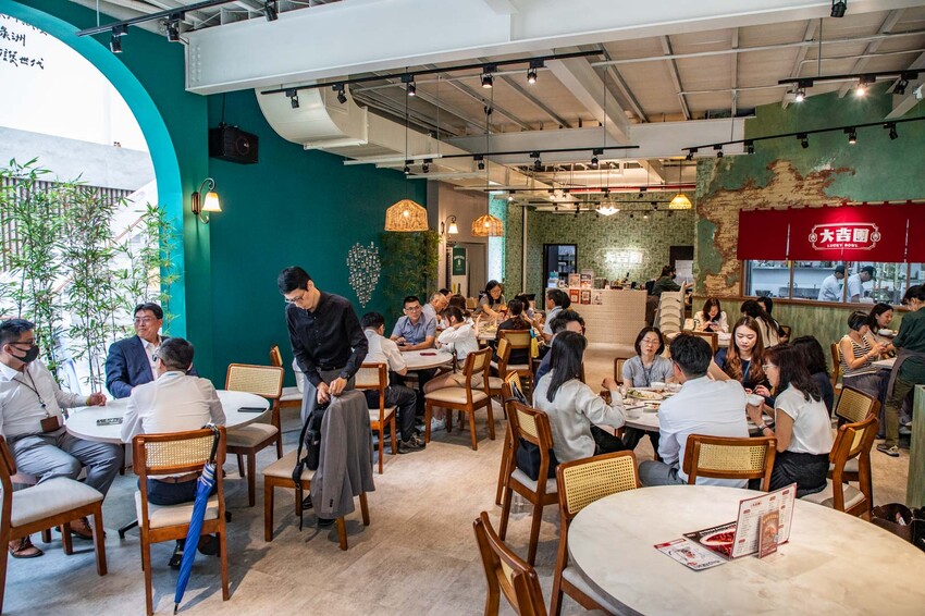 台北市信義區大吉團 Lucky Bowl｜新開幕新港式熱炒店！用餐時間人氣爆滿便宜又好吃
