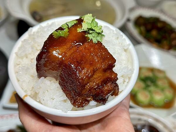 台北市信義區[信義區美食] 大吉團 Lucky Bowl 精緻熱炒 大排檔 #信義區吉祥道百貨餐廳 @蛋寶趴趴go