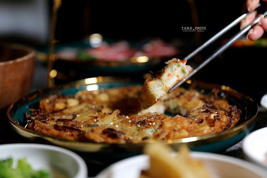 台中市西屯區韓式烤肉控看過來！多種小菜無限續 搭配道地韓式料理超享受｜燒肉春山(台中韓式燒肉推薦)