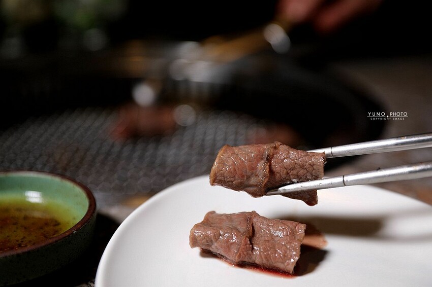 台中市西屯區韓式烤肉控看過來！多種小菜無限續 搭配道地韓式料理超享受｜燒肉春山(台中韓式燒肉推薦)