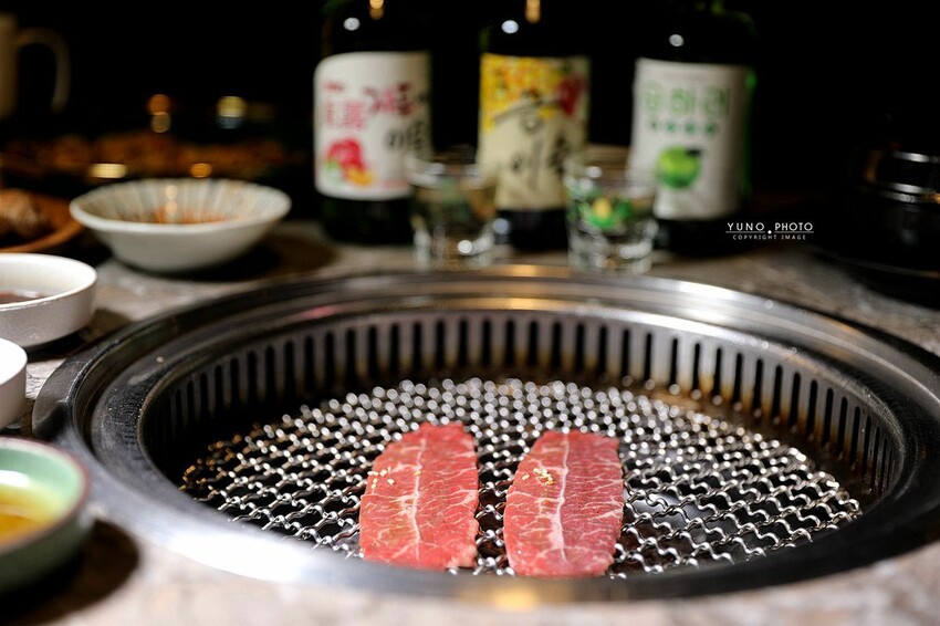 台中市西屯區韓式烤肉控看過來！多種小菜無限續 搭配道地韓式料理超享受｜燒肉春山(台中韓式燒肉推薦)