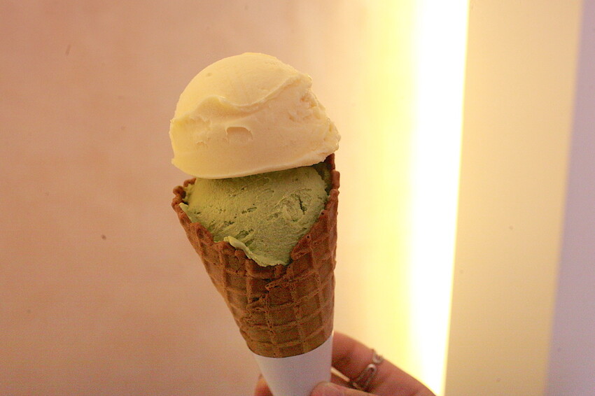 高雄市左營區吃。高雄美食|左營區。「愛絲葵義式冰淇淋 icy queen」新店報報!!!!!超佛心一大球義式手工冰淇淋只要60元