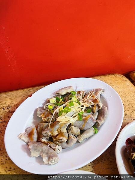 [台北小吃內湖區文德站「民生小吃」不起眼的麵店卻有著簡單的好