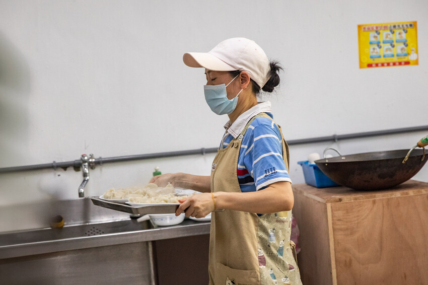台北市中山區水餃之家｜一天只賣三個半小時！藏身巷弄五十年歷史老牌水餃店