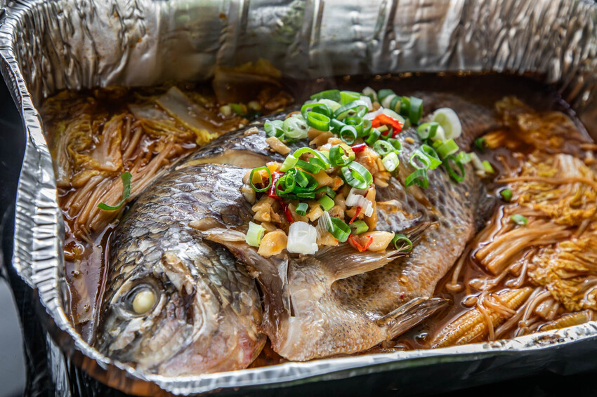 桃園市桃園區魚見你水煮魚中正店｜麻辣鮮香肉質鮮嫩！鄉民私藏不說超大尾麻辣水煮烤魚