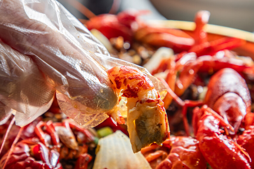 桃園市桃園區魚見你水煮魚中正店｜麻辣鮮香肉質鮮嫩！鄉民私藏不說超大尾麻辣水煮烤魚