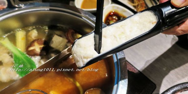 聚北海道昆布鍋(高雄夢時代店):一起來相聚~ 2 ..聚北海道昆布鍋--高雄夢時代店 / 愛評體驗團 聚北海道昆布鍋(高雄夢時代店):一起來相聚~ 2 ..聚北海道昆布鍋--高雄夢時代店 / 愛評體驗團