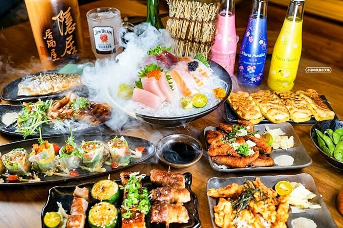 台中市南區新開幕!隱藏在民宅社區內的麵包店,一週只營業四天,鹽之花奶油捲、剝皮辣椒捲、經典可頌都不容錯過!!