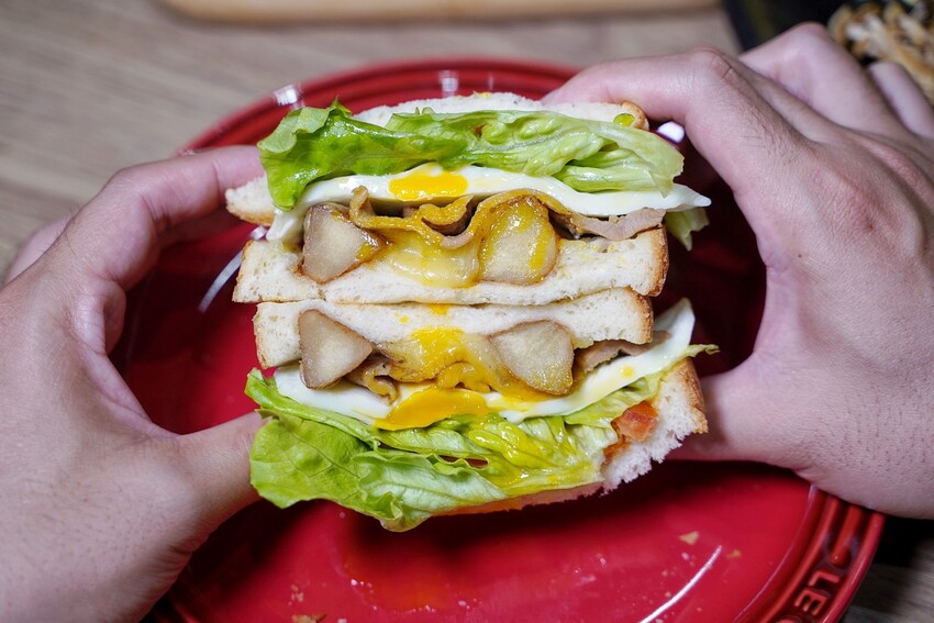 新店報報!新竹人氣早午餐店「植美家」插旗苗栗頭份啦!餐點選擇非常多元,用料又實在,內用提供免費Wifi,還是間不限時咖啡廳!開幕期間,咖啡、拿鐵買一送一!