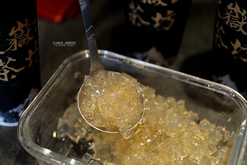 台南市永康區遵循古法用甕熬煮！古代地獄風格飲品 激推當天現煮菊花茶 清涼又退火｜東嶽云茶坊(台南永康飲品推薦)