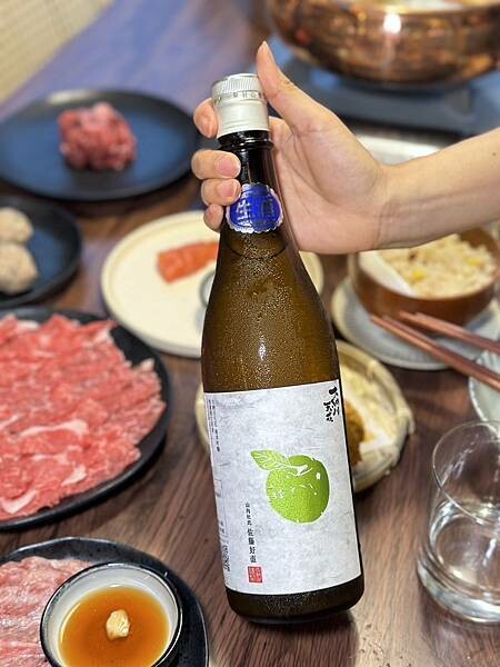 台北市大安區[大安區美食] Bulimia 路易奇手切溫體牛火鍋 蔬菜湯底自然鮮甜！#大安區國父紀念館美食 @蛋寶趴趴go