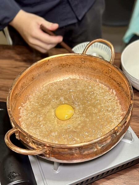 台北市大安區[大安區美食] Bulimia 路易奇手切溫體牛火鍋 蔬菜湯底自然鮮甜！#大安區國父紀念館美食 @蛋寶趴趴go