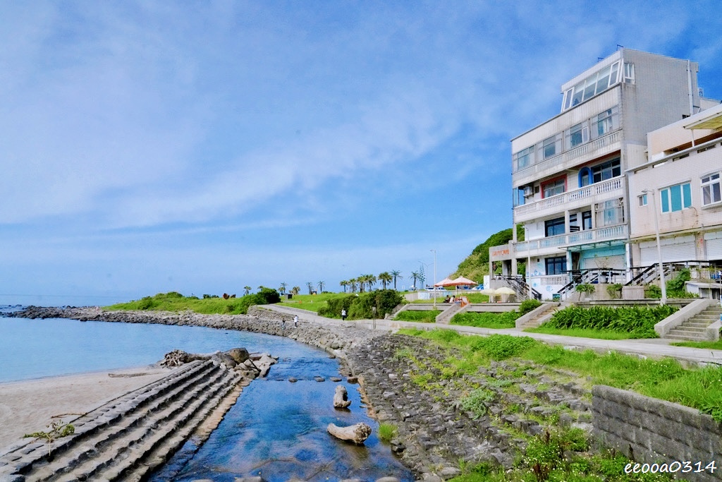 新北一日遊提案｜GRAY CAFE 咖灰喝咖啡+白沙灣看海玩