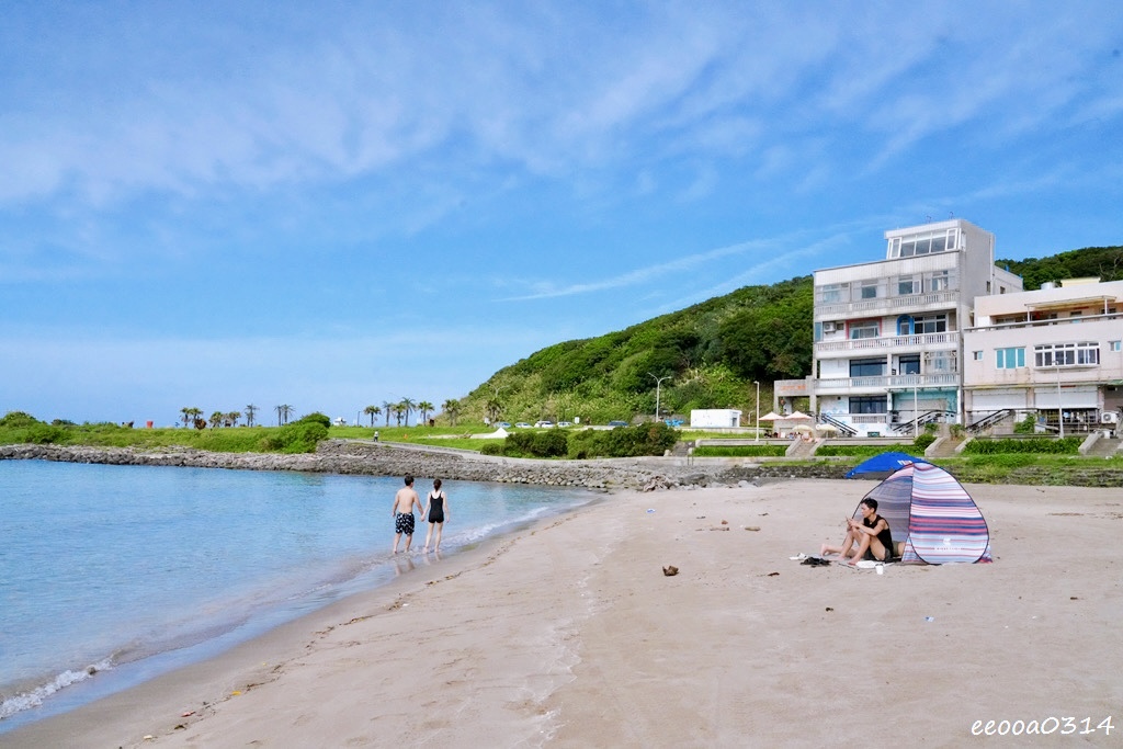 新北一日遊提案｜GRAY CAFE 咖灰喝咖啡+白沙灣看海玩