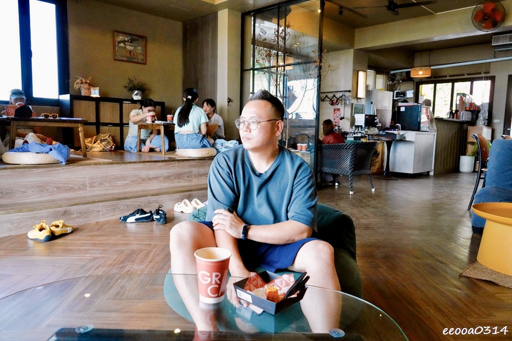 新北一日遊提案｜GRAY CAFE 咖灰喝咖啡+白沙灣看海玩