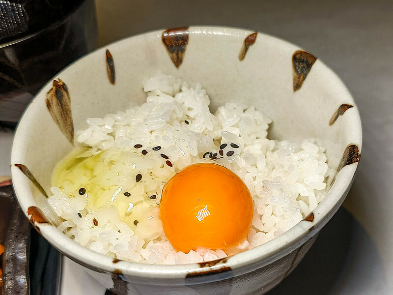 信義區A5和牛漢堡排！焱の挽肉微風信義店，平日午間三小時饕客必吃。