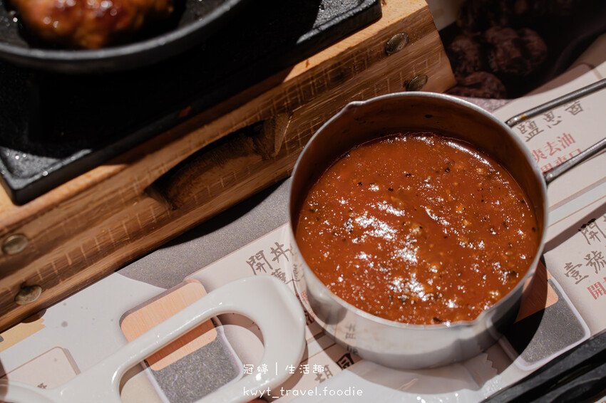 台北漢堡排推薦_焱の挽肉台北微風信義店，三種漢堡排，三小時限